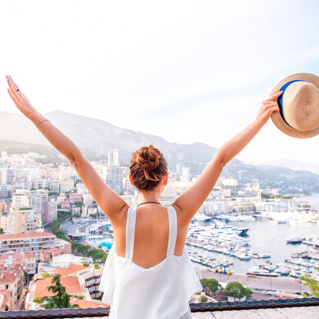 Your Ultimate Guide to Luxury Travel-Friendly Skincare: Lifeline Skincare Edition