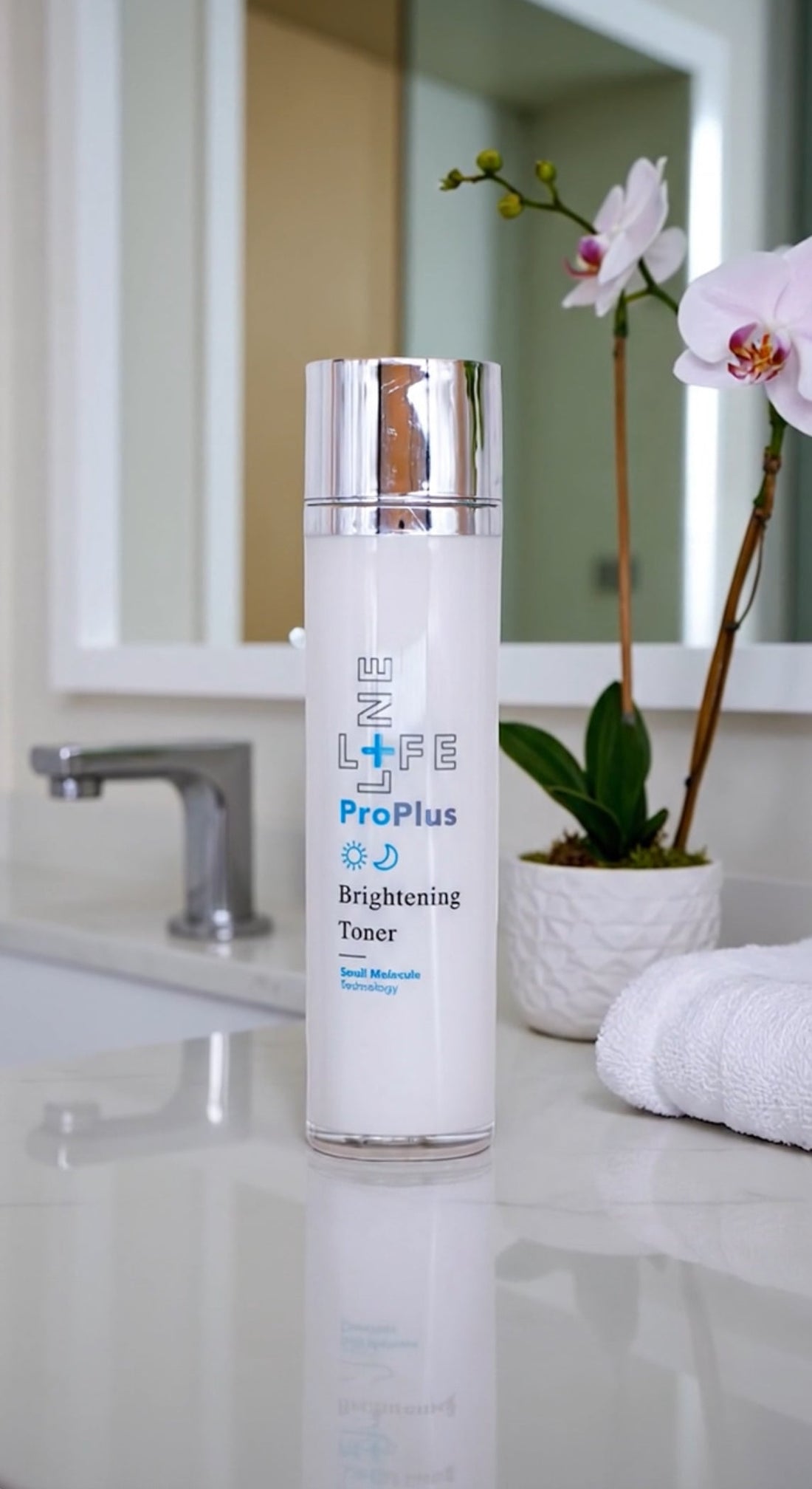 The Science Behind Lifeline’s Brightening Toner: A Deep Dive Into Its Powerful Acids &amp; Actives